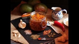 MANGO CHUTNEY